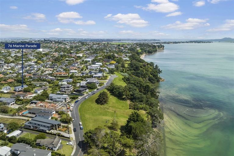 Photo of property in 76 Marine Parade, Mellons Bay, Auckland, 2014