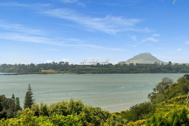 Photo of property in 40 Corinna Street, Welcome Bay, Tauranga, 3112