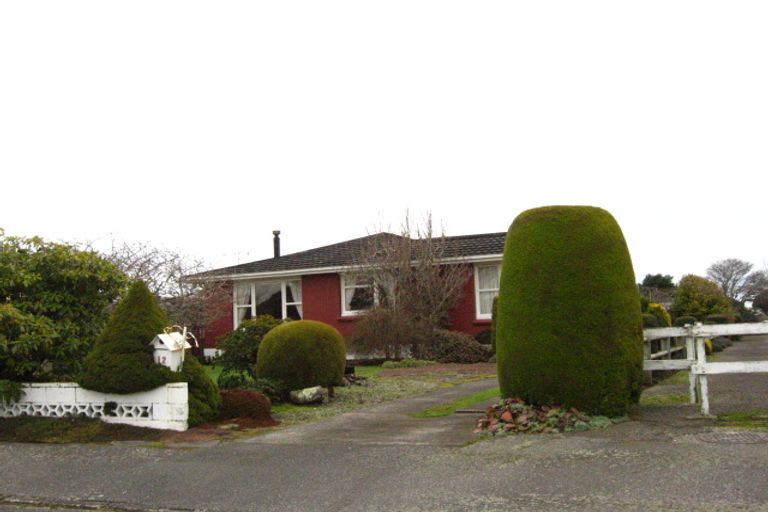 Photo of property in 12 Cruickshank Crescent, Rosedale, Invercargill, 9810