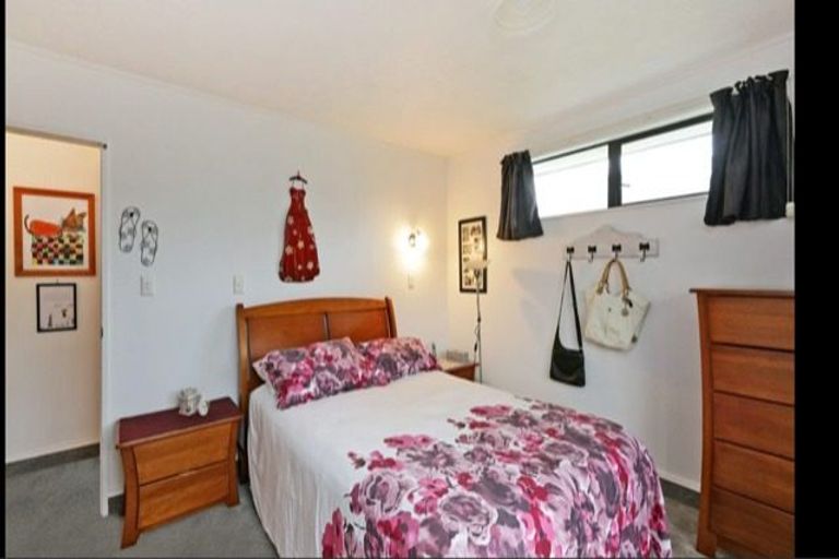 Photo of property in 2/8 Duart Road, Havelock North, 4130