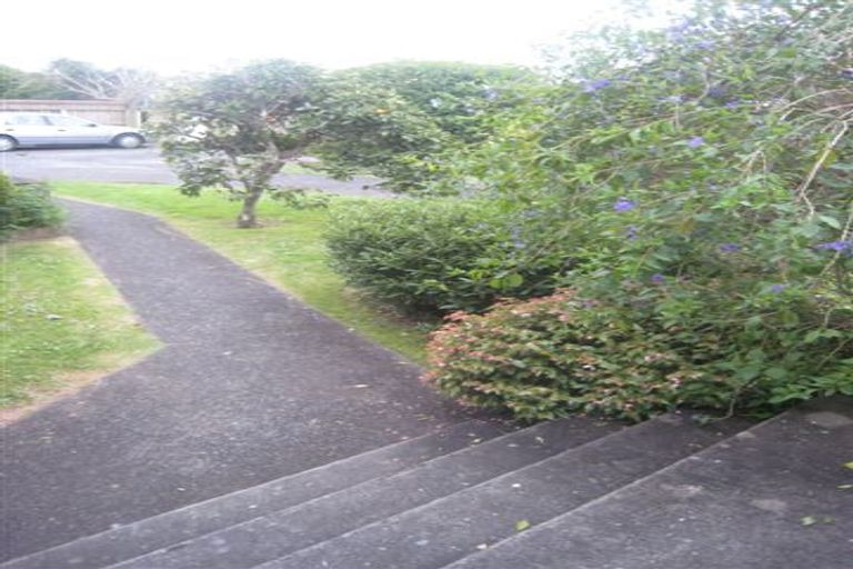 Photo of property in 2/84 Jutland Road, Hauraki, Auckland, 0622