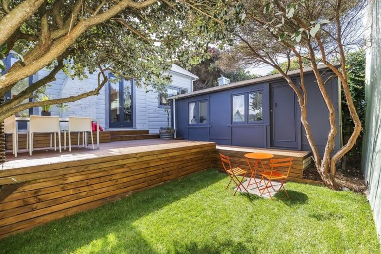 Photo of property in 98 Wilson Street, Newtown, Wellington, 6021