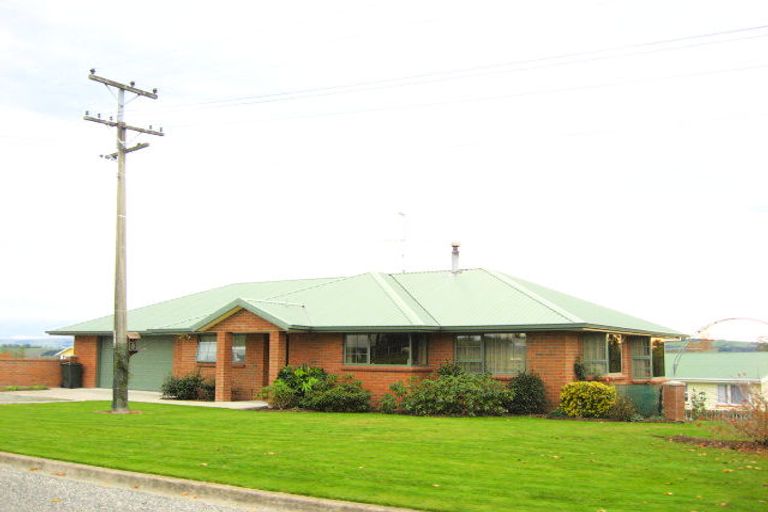 Photo of property in 10 Bedford Street, Tapanui, 9522