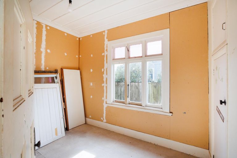 Photo of property in 11 Rosalie Terrace, Kelvin Grove, Palmerston North, 4414