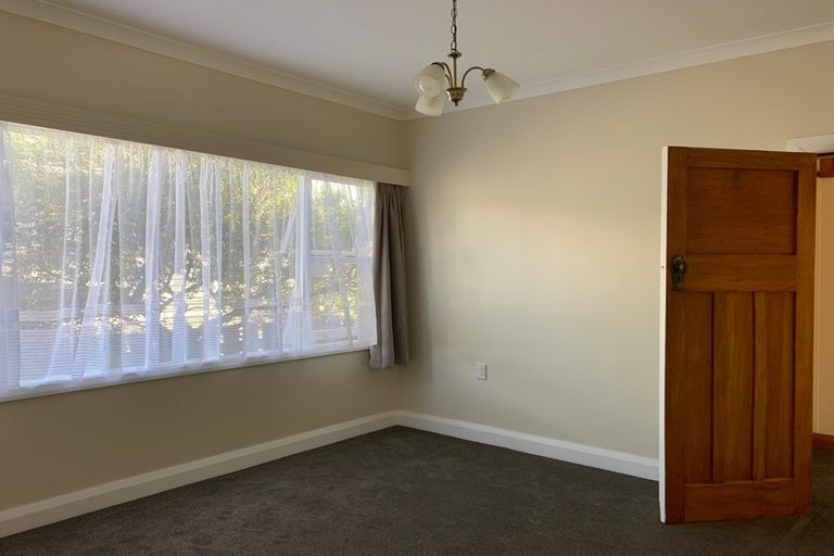 Photo of property in 42 Strathavon Road, Miramar, Wellington, 6022