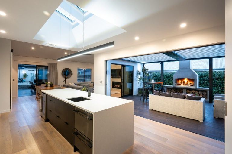 Photo of property in 10 Rich Rise, Havelock North, 4130