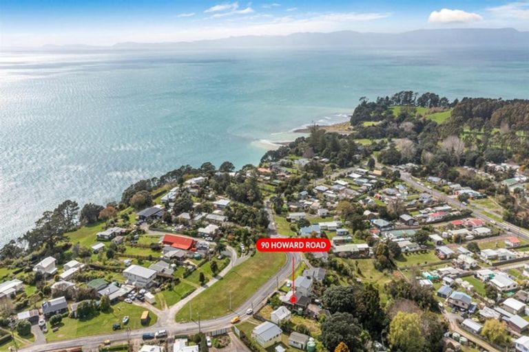 Photo of property in 90 Howard Road, Orere Point, Papakura, 2585