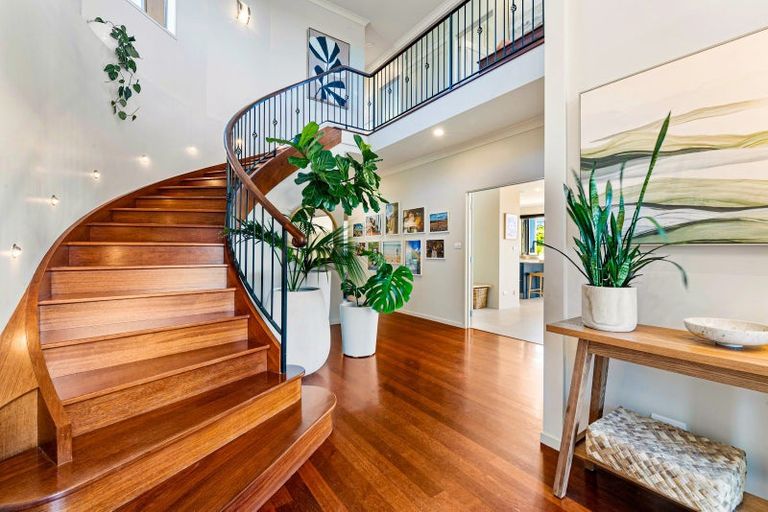 Photo of property in 64 Balboa Drive, Matakatia, Whangaparaoa, 0930