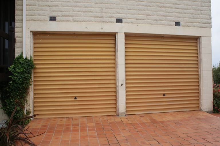 Photo of property in 2 Oakleigh Crescent, Oamaru North, Oamaru, 9400