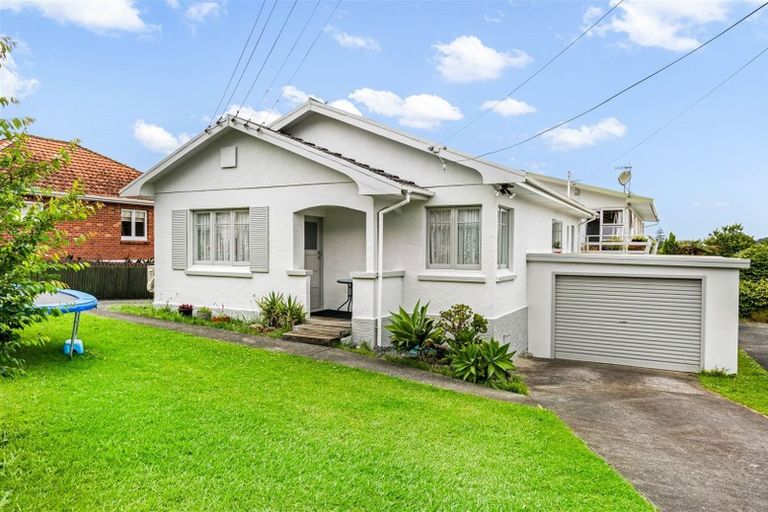 Photo of property in 13 Fifth Avenue, Avenues, Whangarei, 0110