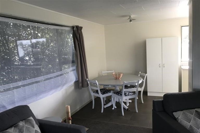 Photo of property in 8 Purcell Place, Melville, Hamilton, 3206