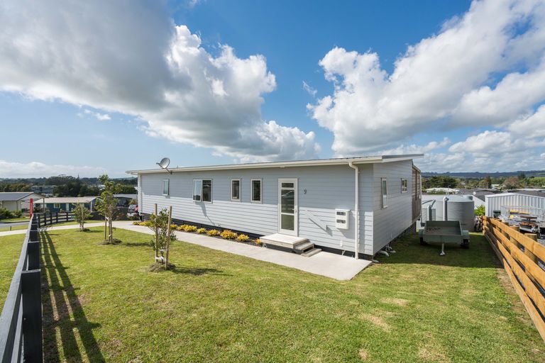 Photo of property in 9 Weka Street, Mangawhai, 0505