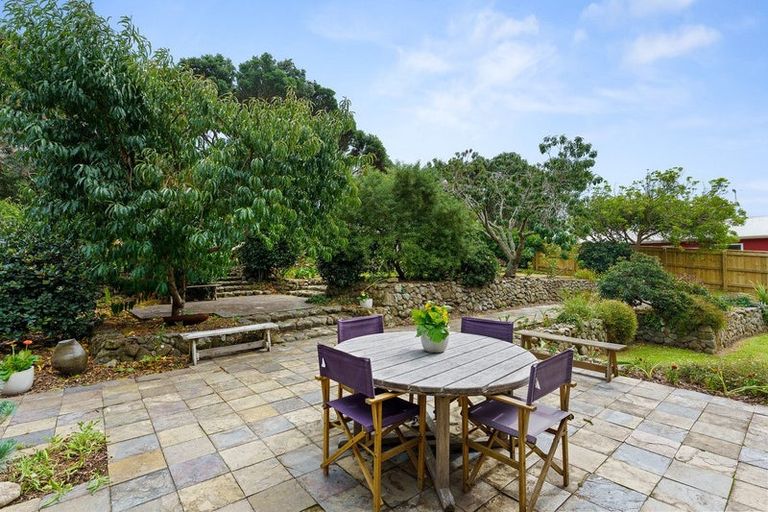 Photo of property in 321 Te Horo Beach Road, Te Horo Beach, Otaki, 5581