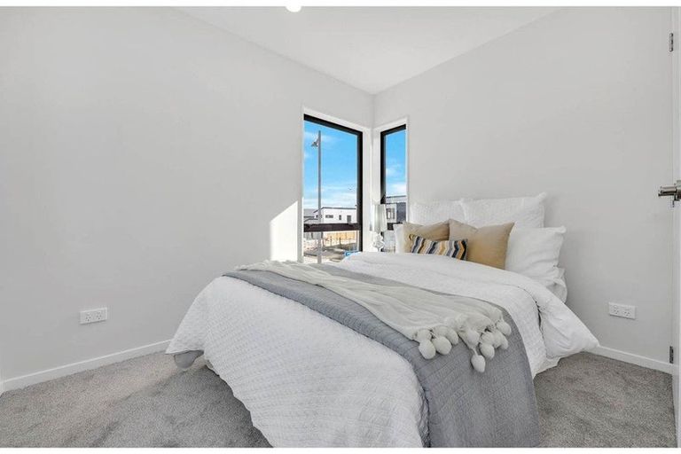 Photo of property in 74 Minhas Road, Papakura, 2110