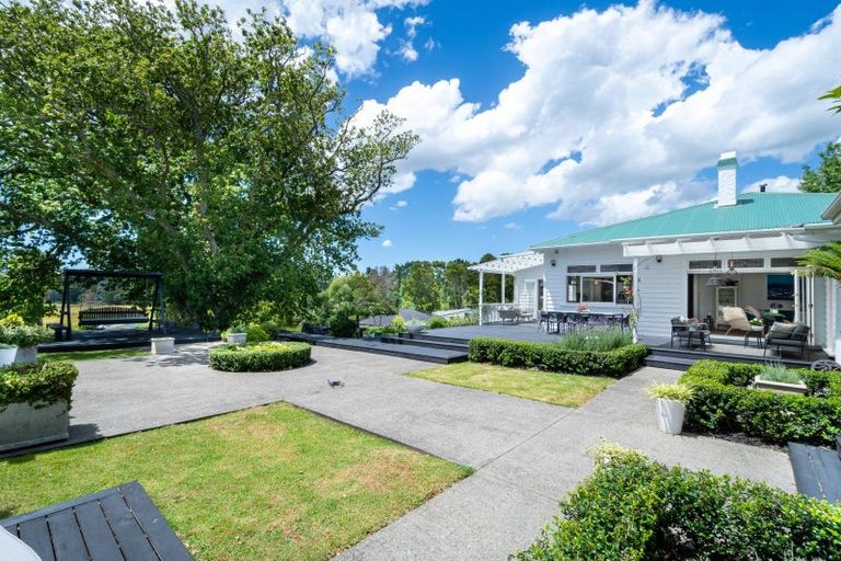 Photo of property in 102 Matua Road, Huapai, Kumeu, 0810