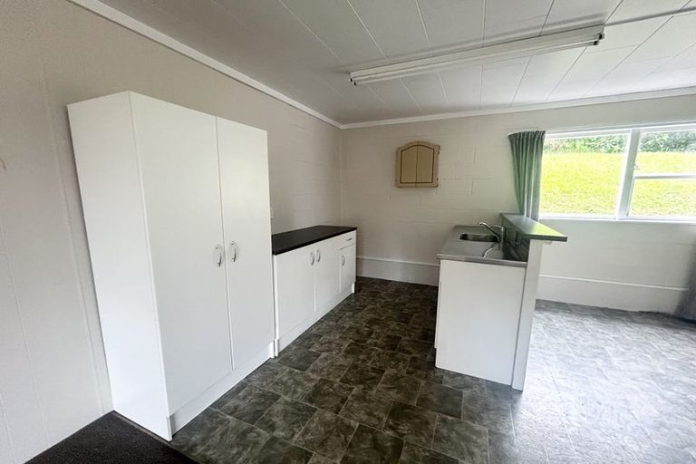 Photo of property in 1/48 Hogans Road, Glenfield, Auckland, 0629