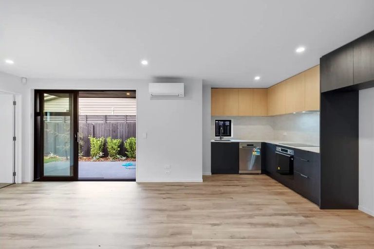 Photo of property in 2/48 Winton Street, Saint Albans, Christchurch, 8014