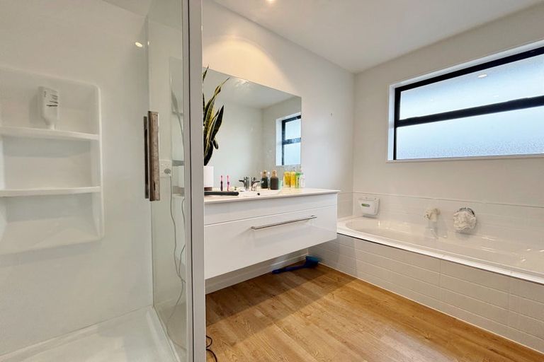 Photo of property in 17 Fairbairn Road, Rolleston, 7614