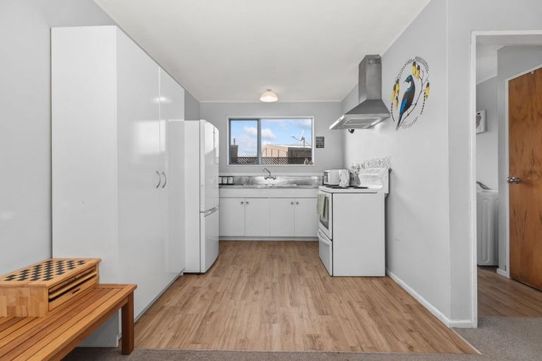 Photo of property in 42 Rutherford Drive, Waikanae Beach, Waikanae, 5036