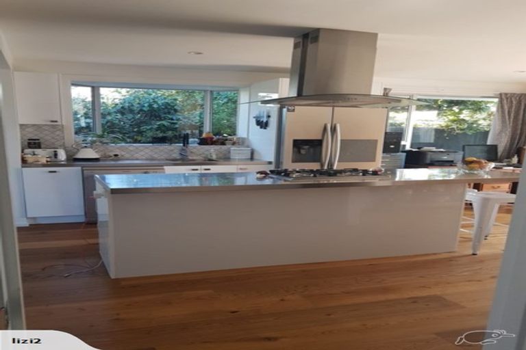 Photo of property in 2/57a Beachville Road, Redcliffs, Christchurch, 8081