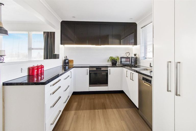 Photo of property in 8 Hughes Street, Waimate, 7924