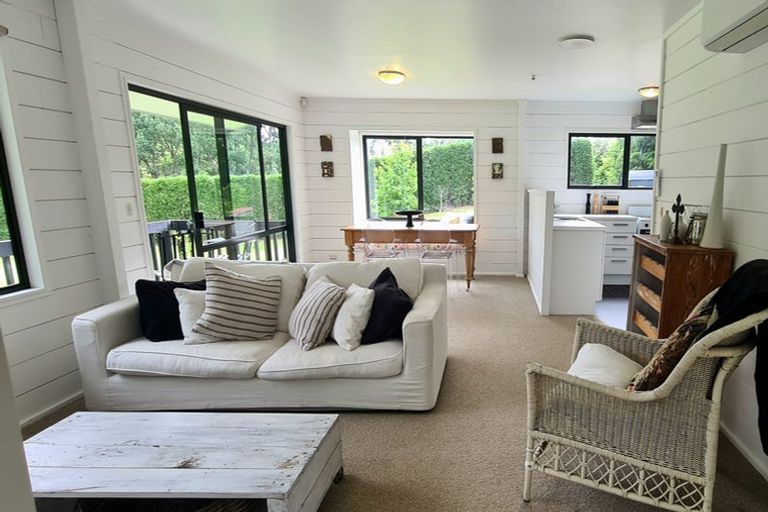 Photo of property in 36 Robinson Road, Coatesville, Albany, 0793