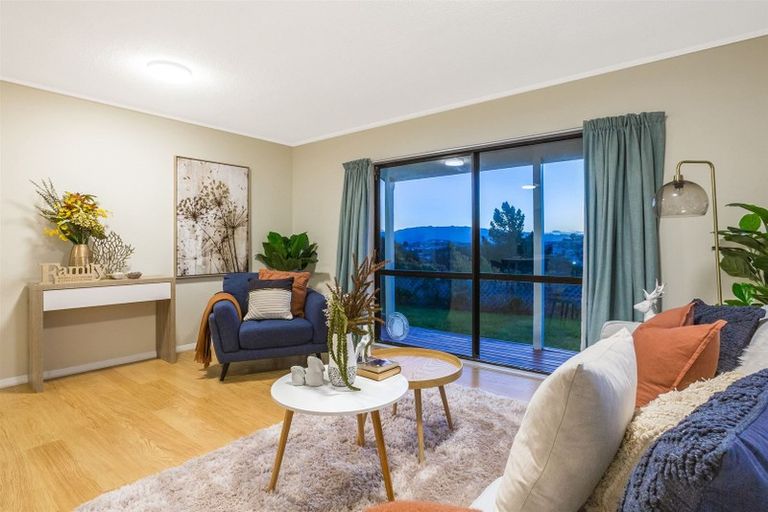 Photo of property in 17 The Bollard, Whitby, Porirua, 5024