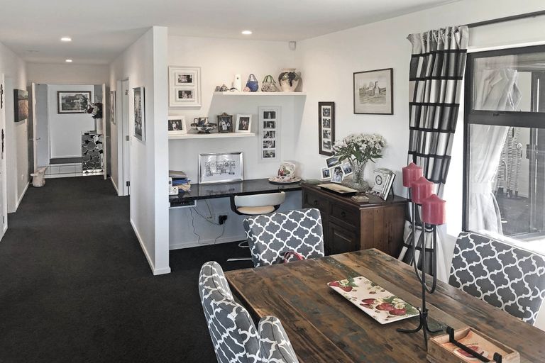 Photo of property in 37 Te Korari Street, Marshland, Christchurch, 8083