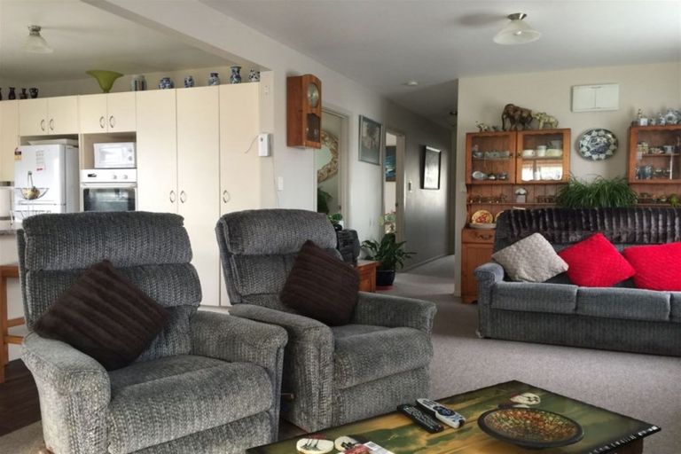 Photo of property in 37 Whittaker Street, Shannon, 4821