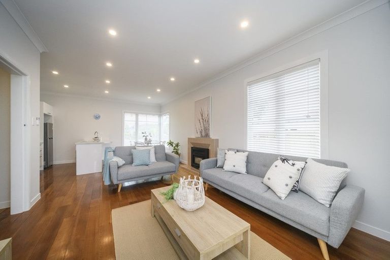 Photo of property in 9 Milverton Avenue, Hokowhitu, Palmerston North, 4410