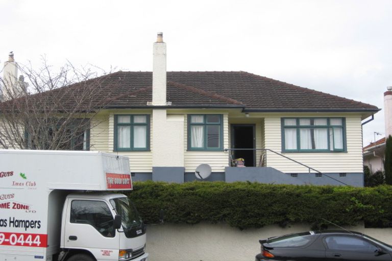 Photo of property in 195 Tukapa Street, Westown, New Plymouth, 4310