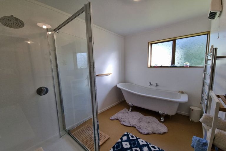 Photo of property in 95 Frentz Road, Pahia, Riverton, 9881