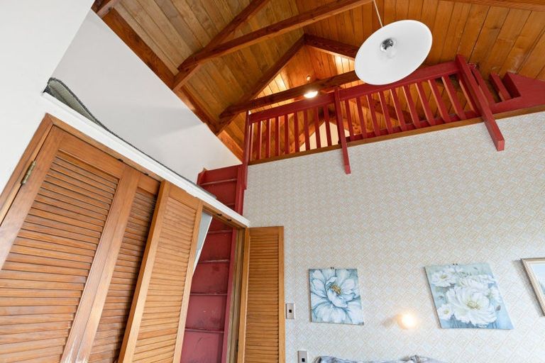 Photo of property in 23 Wesley Avenue, Frankleigh Park, New Plymouth, 4310