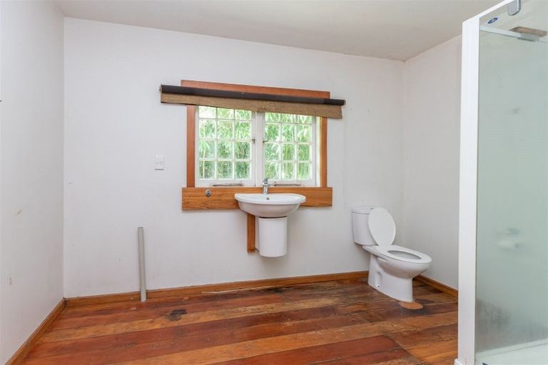 Photo of property in 1 Puutikitiki Street, Hamilton East, Hamilton, 3216