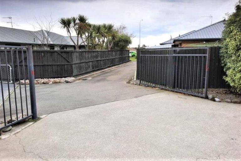 Photo of property in 12a Pentecost Road, Rangiora, 7400