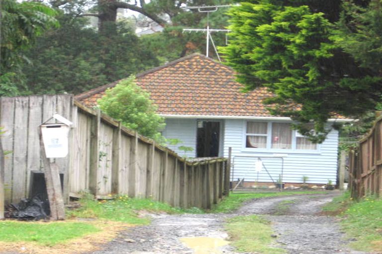 Photo of property in 17 Tracey Terrace, Te Atatu South, Auckland, 0602