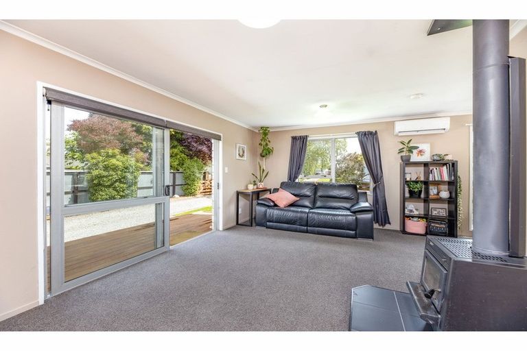 Photo of property in 2 Thorne Place, Rangiora, 7400