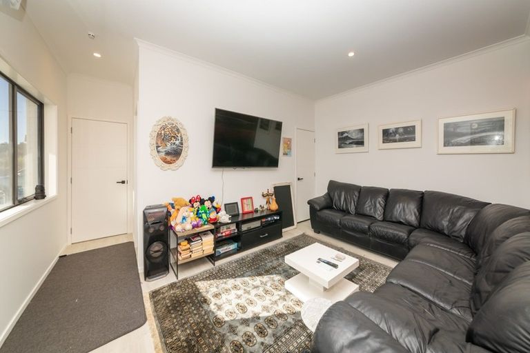 Photo of property in 34 Golf Vue Place, Castlecliff, Whanganui, 4501