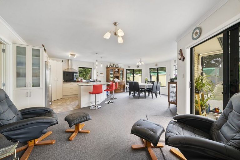 Photo of property in 9 Cherry Lane, Martinborough, 5711
