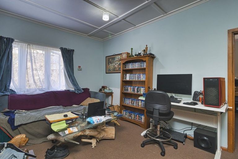 Photo of property in 22 Coote Road, Bluff Hill, Napier, 4110