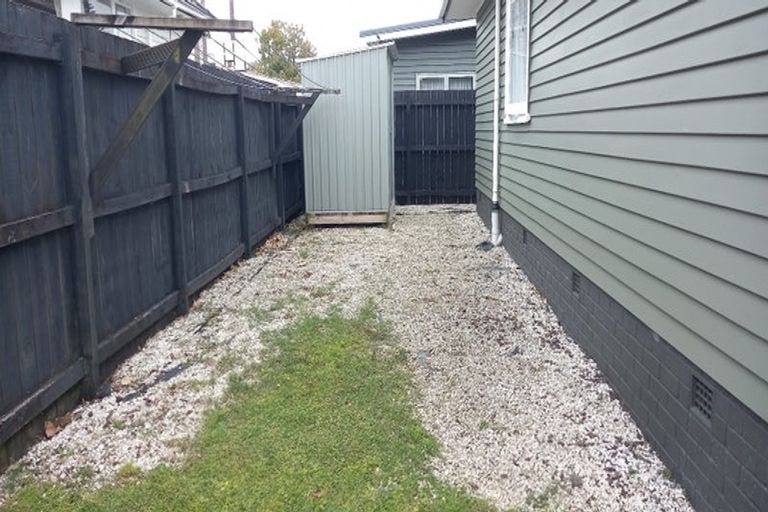 Photo of property in 512 Te Atatu Road, Te Atatu Peninsula, Auckland, 0610