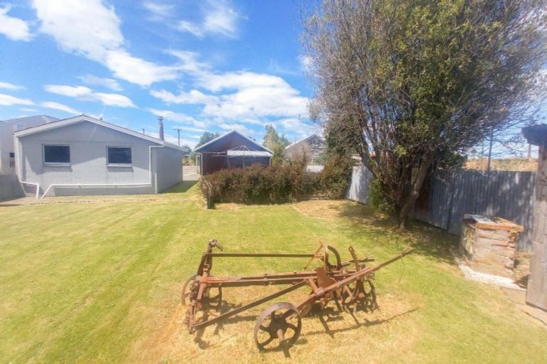 Photo of property in 3 Clifden Highway, Tuatapere, 9620
