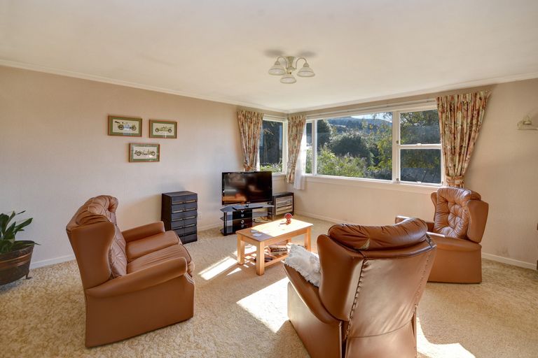 Photo of property in 91 Gilkison Street, Halfway Bush, Dunedin, 9010