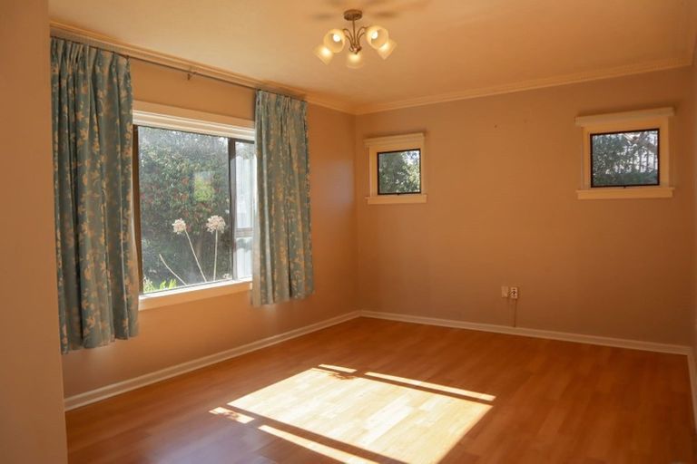 Photo of property in 67 Memorial Avenue, Ilam, Christchurch, 8053