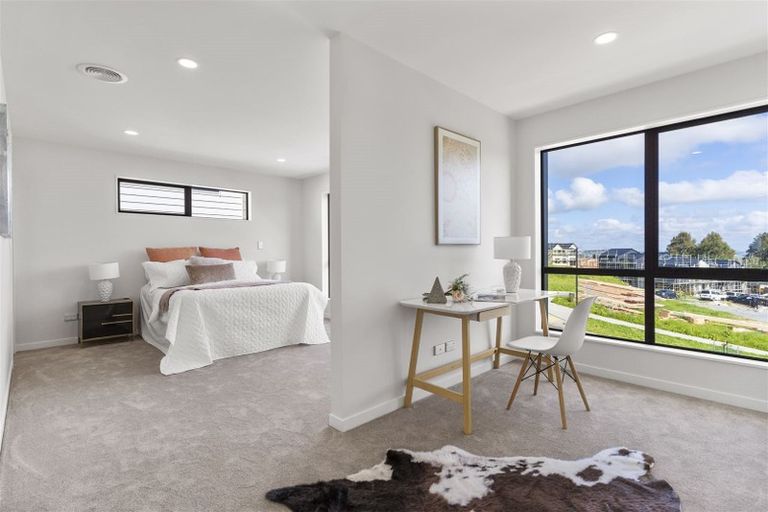 Photo of property in 13 Bremner Ridge Street, Flat Bush, Auckland, 2019