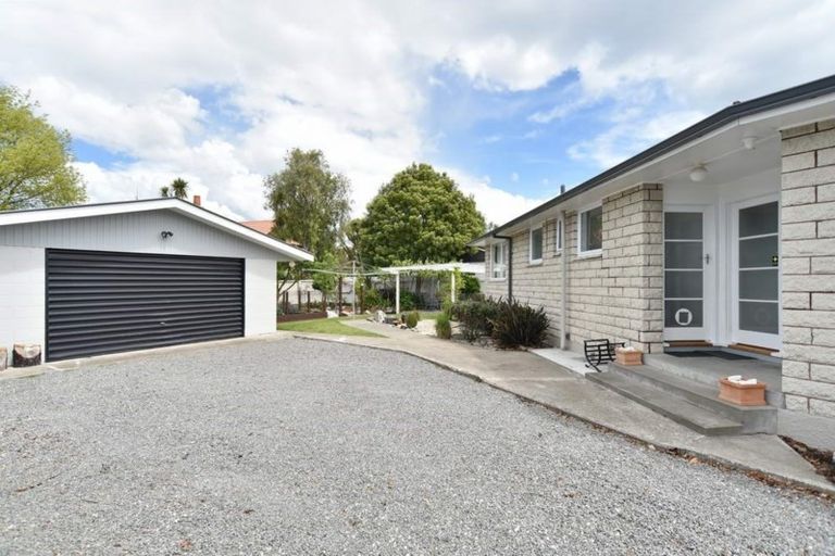 Photo of property in 8 Doggett Place, Rangiora, 7400