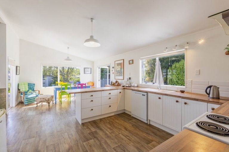 Photo of property in 21 Abbot Avenue, Waipawa, 4210