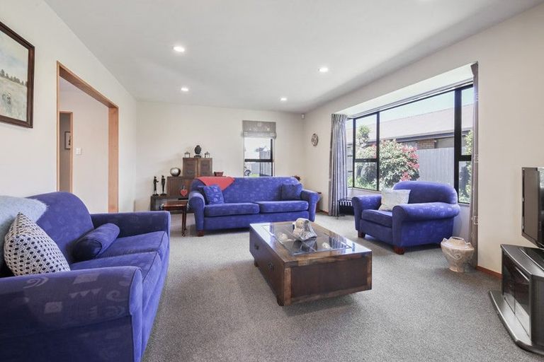 Photo of property in 10 Ben Nevis Drive, Broomfield, Christchurch, 8042