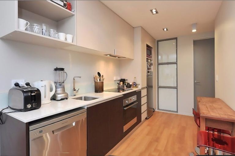 Photo of property in Masina Apartments, 303/80 Riddiford Street, Newtown, Wellington, 6021