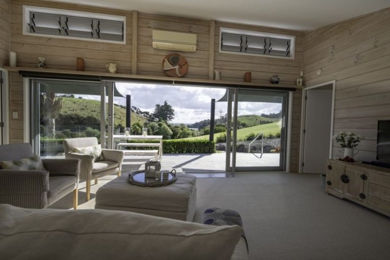 Photo of property in 16 Te Akau Drive, Russell, 0272